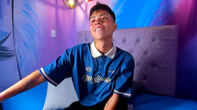 MaxiWildd online show from November 26, 1:14 pm