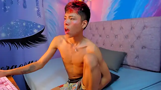 MaxiWildd online show from November 5, 1:57 pm