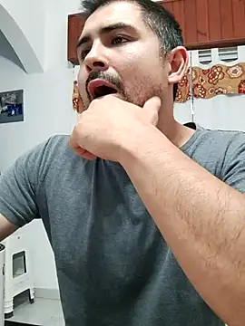 Bradd 32 online show from November 22, 2:11 am