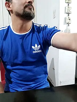 Bradd 32 online show from September 28, 3:59 am