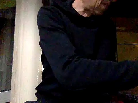 Snapshot of adiluci1 chatting on October 25, 6:09 pm adiluci1 online show from October 25, 6:09 pm
