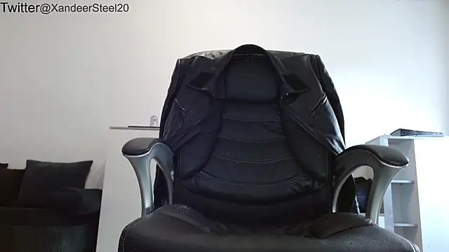 Snapshot of Xandeer_Steel chatting on October 27, 1:46 pm Xandeer Steel online show from October 27, 1:46 pm