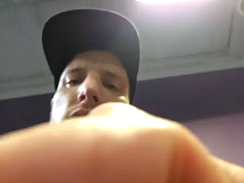 Snapshot of sloppytopkins chatting on October 24, 9:33 am sloppytopkins online show from October 24, 9:33 am