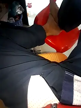 hackyourpussyxh online show from November 25, 2:13 am