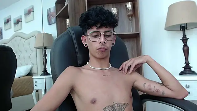 Ibratxandy online show from March 11, 9:22 pm