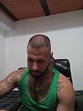 Snapshot of Matheus_Blaze chatting on October 25, 9:05 pm Matheus Blaze online show from October 25, 9:05 pm
