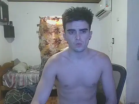 Rodrigo99 9 online show from January 13, 3:49 pm