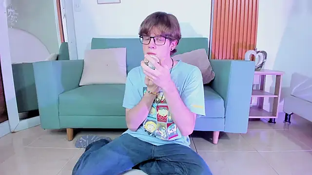 KyleDusk online show from December 2, 1:14 pm