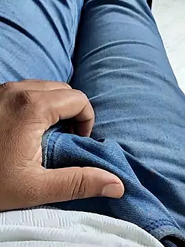 hunk28 6 online show from October 9, 10:31 am