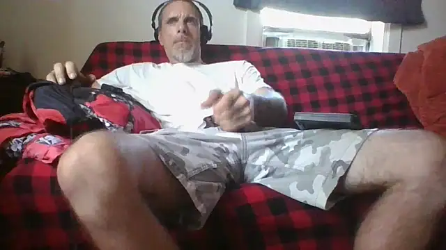 jarjar83 online show from September 12, 9:04 pm