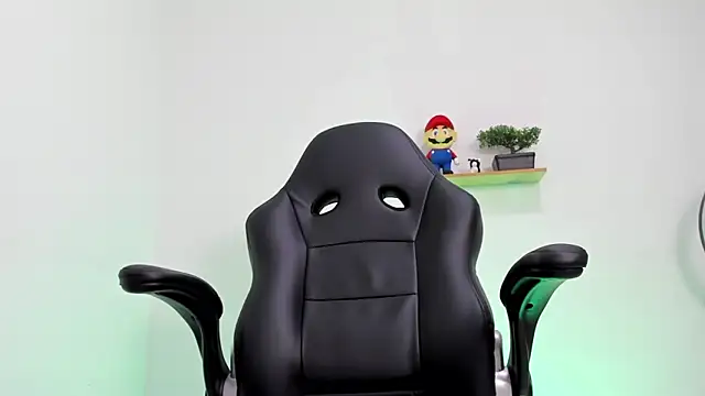 Mikecooper online show from January 18, 8:33 pm