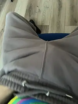 Frankieyyy1 online show from March 22, 6:07 am