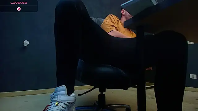 EnzoRace online show from November 6, 6:05 am