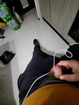 giova17cm online show from November 19, 11:04 pm