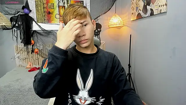 Snapshot of nathanclay chatting on October 21, 5:21 am nathanclay online show from October 21, 5:21 am