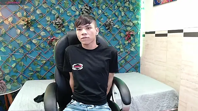 Snapshot of nathanclay chatting on September 19, 3:51 am nathanclay online show from September 19, 3:51 am