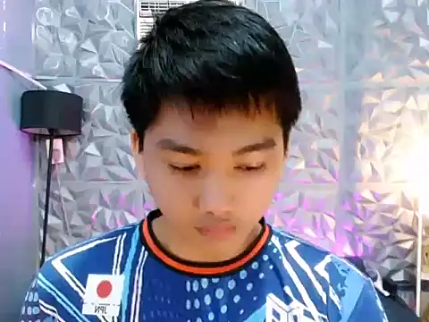 Mister officer69 online show from December 3, 9:21 pm