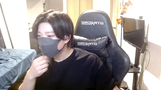 Snapshot of Mei-Tanaka chatting on October 8, 2:32 pm Mei-Tanaka online show from October 8, 2:32 pm