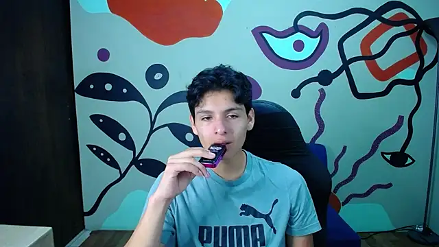 Snapshot of Luca_vega chatting on October 27, 12:51 pm Luca vega online show from October 27, 12:51 pm