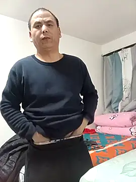 CWQ123 online show from December 4, 1:51 pm