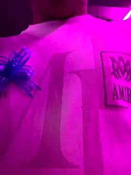 Snapshot of IsaacBlack_ chatting on September 19, 7:42 am IsaacBlack  online show from September 19, 7:42 am