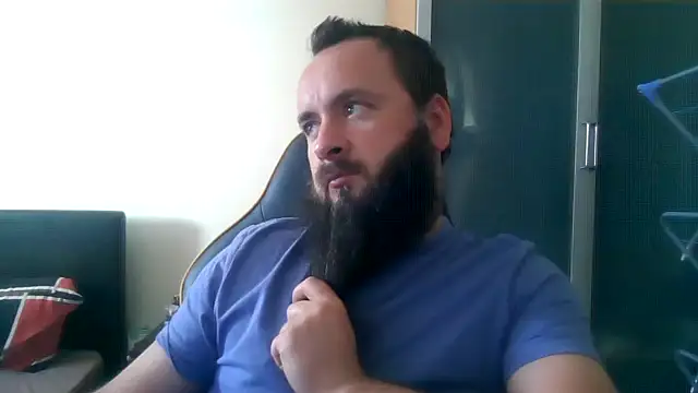 LondonMan1988 online show from May 30, 9:31 am