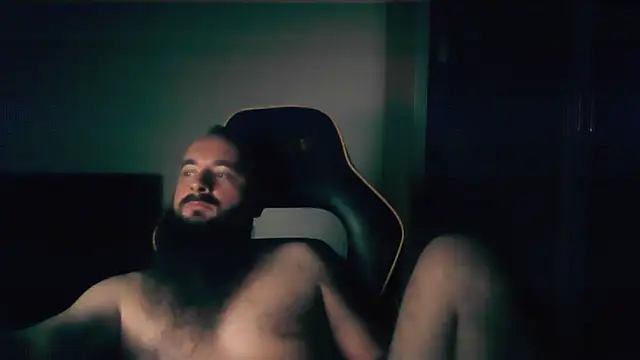 LondonMan1988 online show from November 2, 4:55 pm