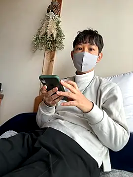 tom19899q online show from November 18, 1:20 am