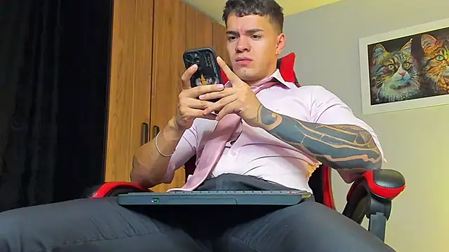 ALPHA DOMINUS  online show from November 10, 4:28 am