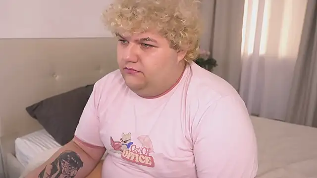 Riven Miller online show from September 15, 9:38 pm