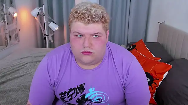 Riven Miller online show from October 23, 9:18 pm