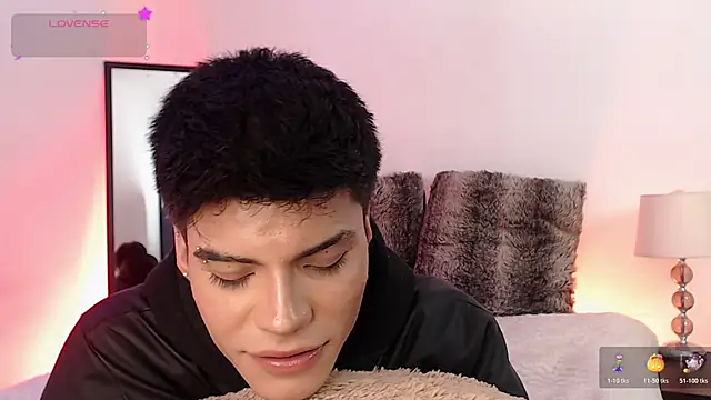 Dulcey  online show from October 18, 5:56 am