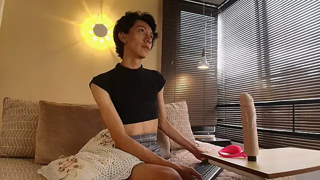 Snapshot of Lucian_Morel_S chatting on September 25, 12:37 pm Lucian Morel S online show from September 25, 12:37 pm