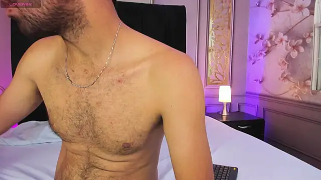 magnus serket online show from November 3, 11:47 am