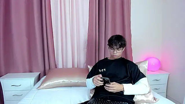 Honeymoon sariel online show from December 1, 8:56 pm