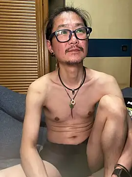 uta002418 online show from July 6, 3:14 pm
