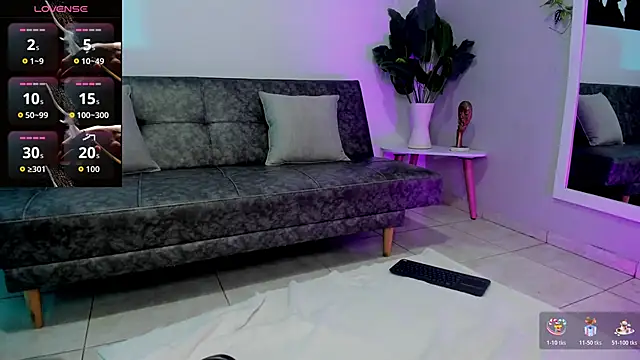 Maximo Wolff online show from December 4, 7:43 pm