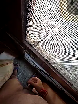 desir3dlund online show from November 5, 7:43 am