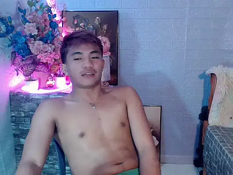 mostwantedtwink online show from May 27, 12:46 pm