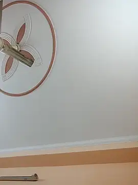 yr Alex online show from December 18, 7:48 am