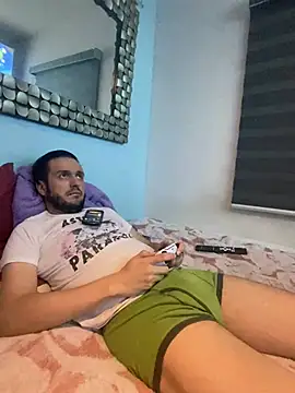 Alexitho25 online show from July 8, 10:30 am