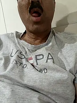 moonflower25 online show from October 29, 6:00 pm