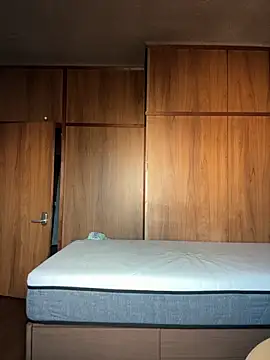 jhondonib online show from September 15, 6:59 am