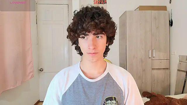 Nude Boy18 online show from November 20, 5:29 am