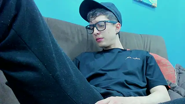 Jheampiiero online show from December 3, 1:17 pm