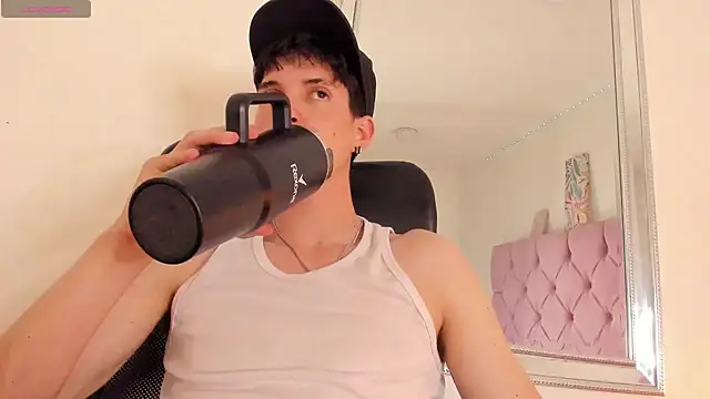 Jheampiiero online show from February 27, 10:42 pm