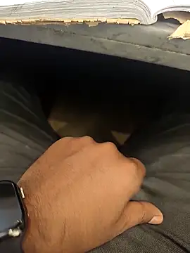 hotboy43339 online show from October 13, 2:06 am