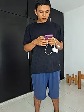 Snapshot of angelss_666 chatting on September 27, 6:06 pm angelss 666 online show from September 27, 6:06 pm