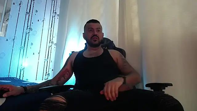 AlphaDrip online show from October 3, 2:33 pm