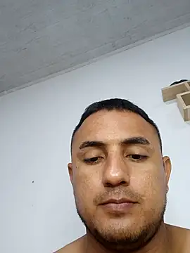 Geral Yeraldyn09 online show from October 25, 1:18 am